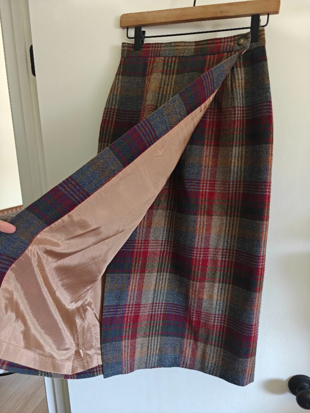 Vintage Talbots Plaid Worsted Wool Wrap Maxi Skirt Sz. 4P Academia - Picture 8 of 10